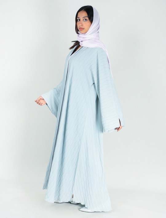 Abaya with zic zac crushed fabric