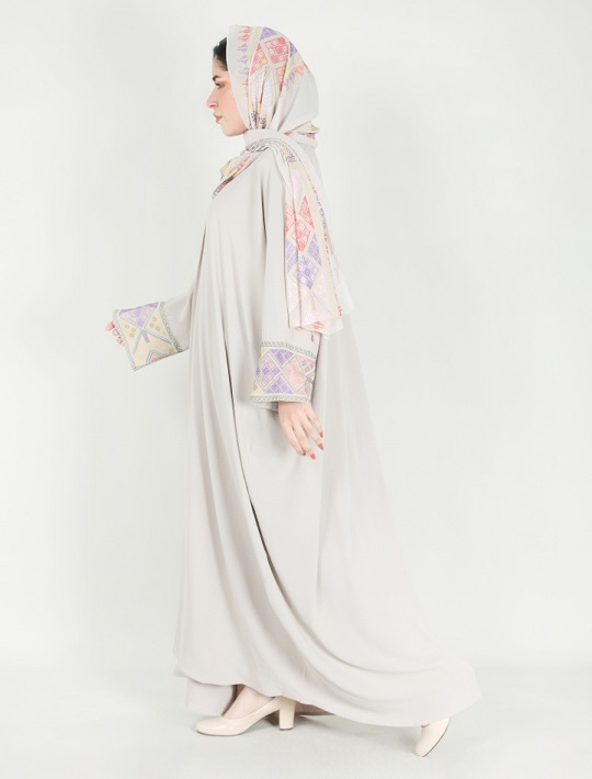 Abaya with embroidery on sleeves cuff