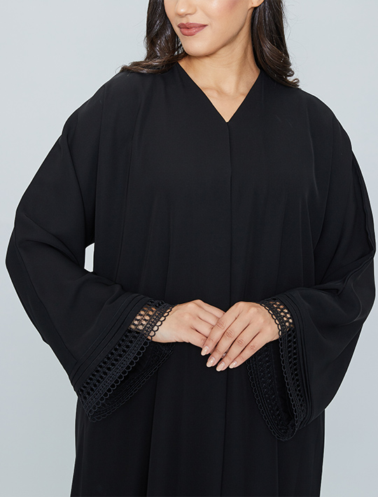 Closed Abaya With Lace