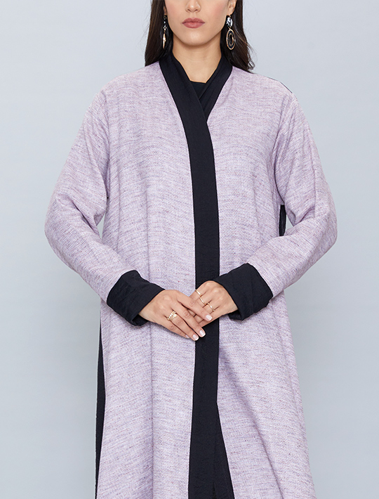 Abaya With Long Band And Cut On The Sleeves