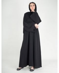 Abaya with lace on sleeves